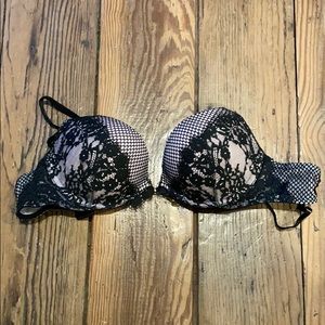 VS Black Lace Push-up Bra
